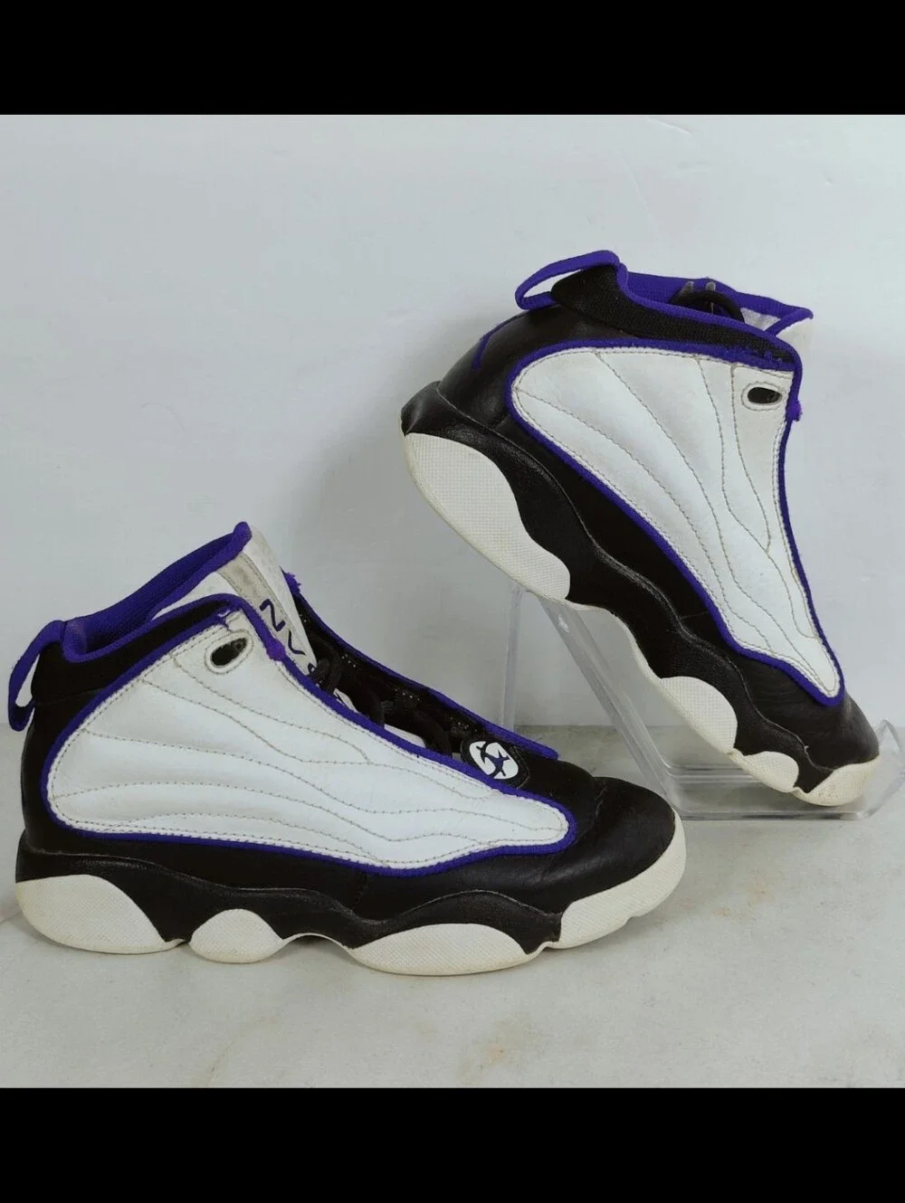 Nike Kids' Jordan Pro Strong Basketball Sneakers White Purple, Sz 1Y